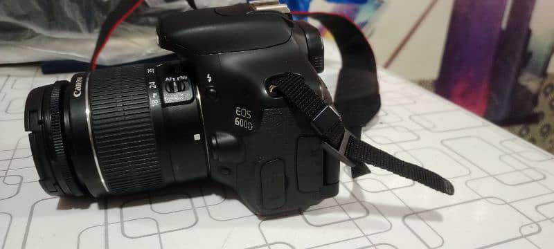 CANON DSLR CAMERA 10/10 CONDITION 8