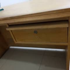 office table good condition