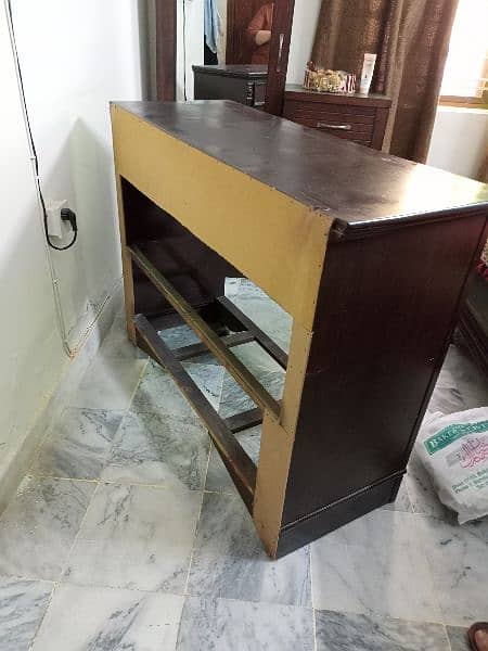 console solid wood 5