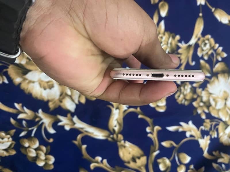 iPhone 7 128GB PTA Approved 2
