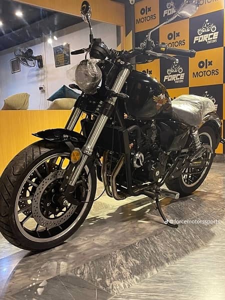 iron 883 400 cc nice bike 4