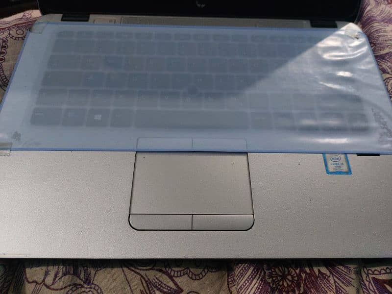 Hp ELITEBOOK 820 G4 Like new 5