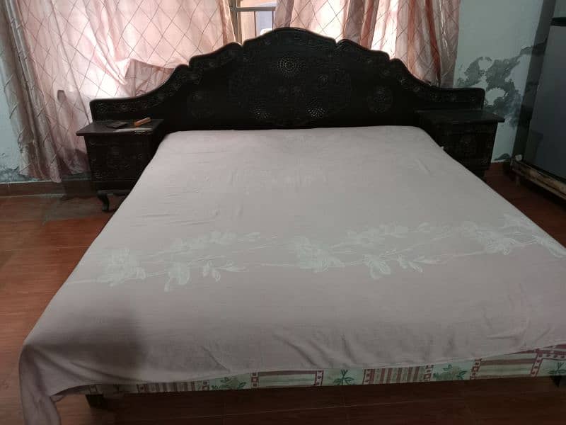 Chinioty bed 6