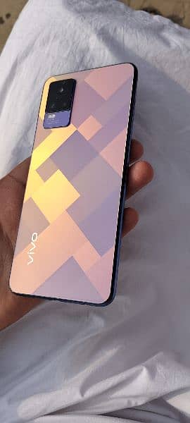 vivo v21e with full box 1