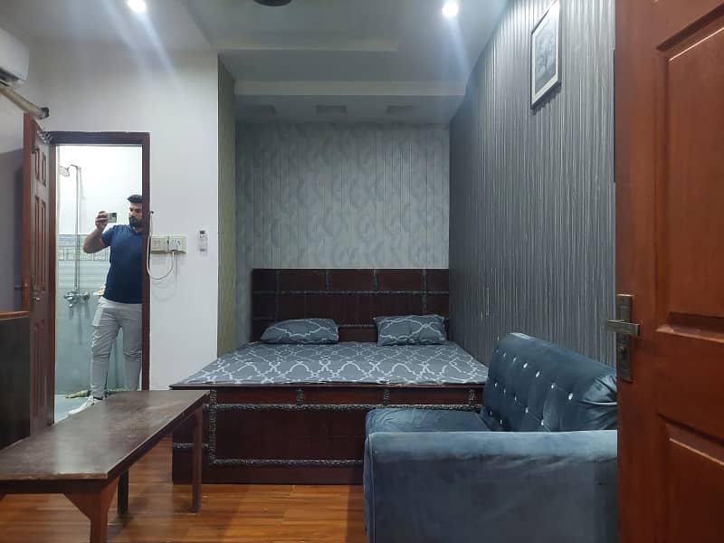 1 Bedroom Furnished Flat For Sale in Block H-3 Johar Town Phase 2 Lahore. 12