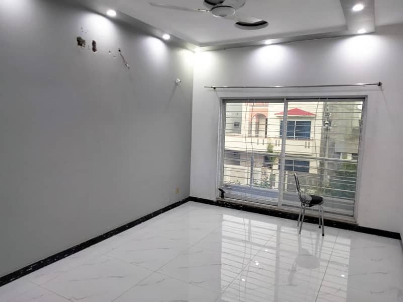 1 kanal upper portion for rent 6