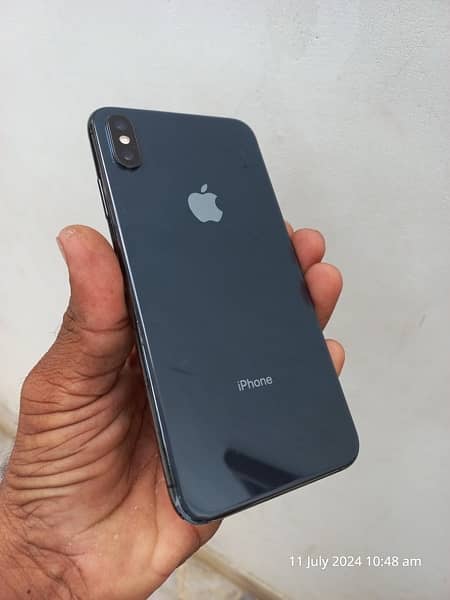 iphone xs max 1