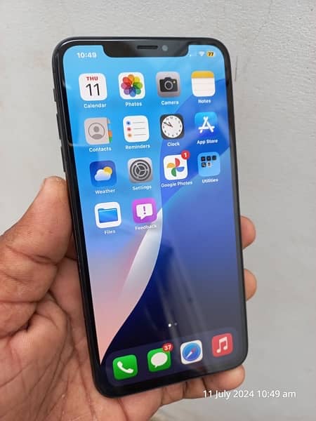 iphone xs max 4