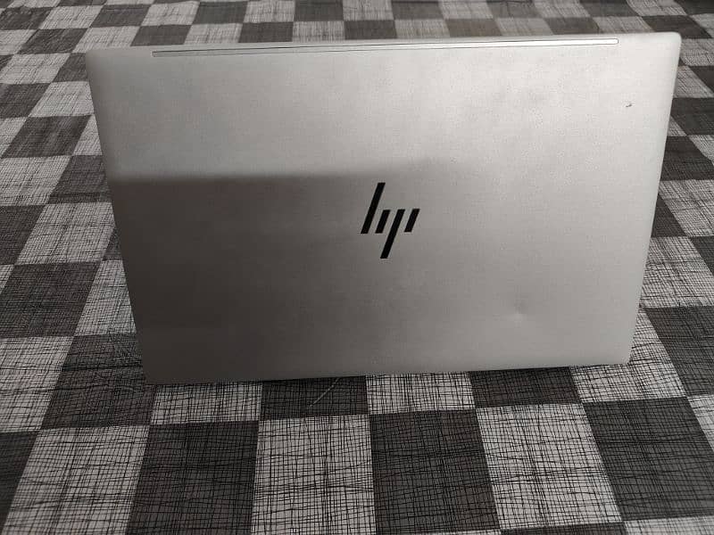 HP Envy 13 i5 10th gen 8/512 Beautiful Slim and lightweight laptop 1
