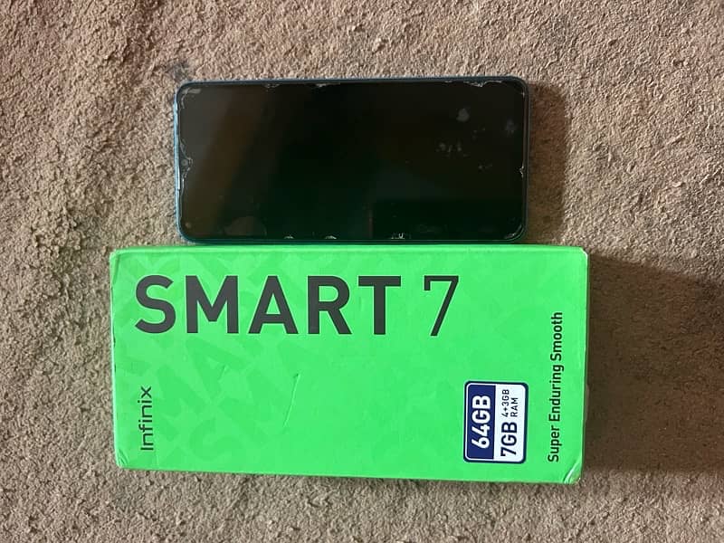 Infinix Smart 7 64GB + 4 GB 2