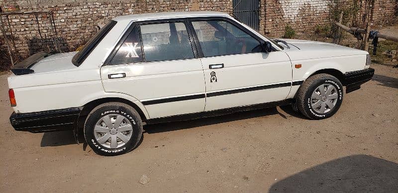 Nissan Sunny 1988 2