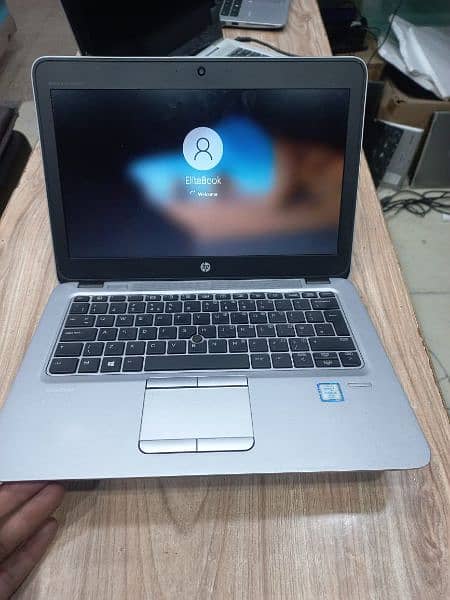 Hp elitebook 820g3. . . ci5 6th gen. 3