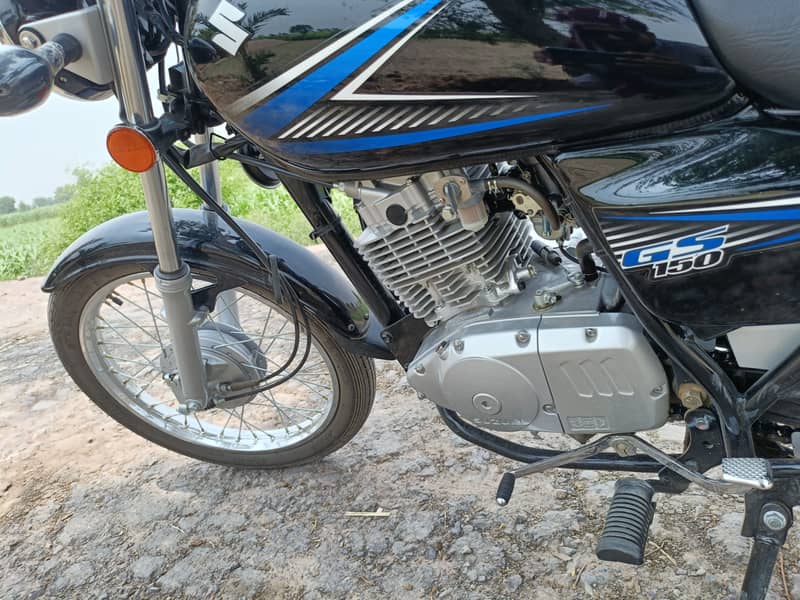 Suzuki GS 150 2024 1