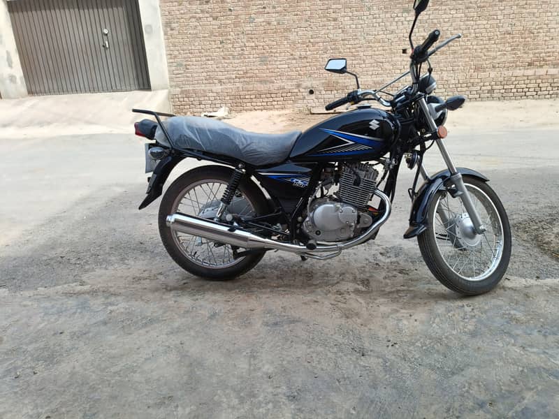 Suzuki GS 150 2024 7