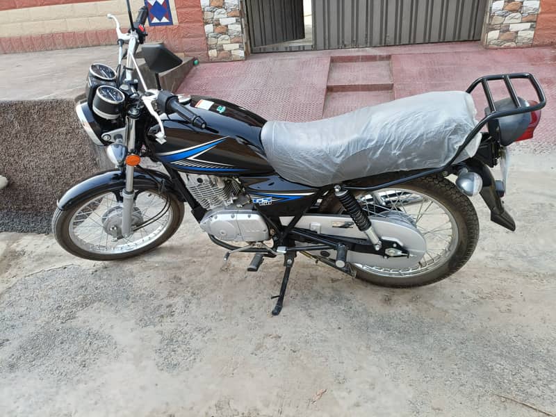 Suzuki GS 150 2024 9