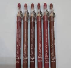 High pigmented lip liner lipstick pencil
