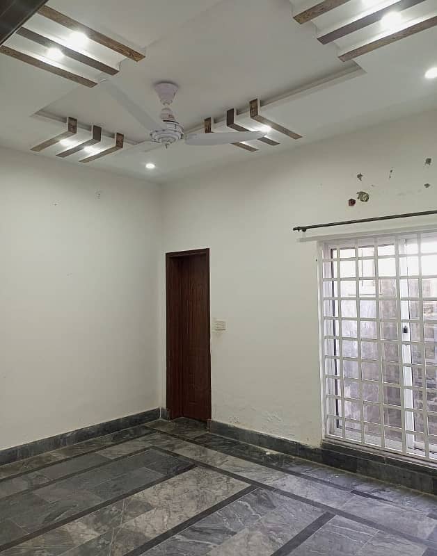 5 Marla Beautifully Designed Upper Portion For Rent In Park View City Lahore. 2