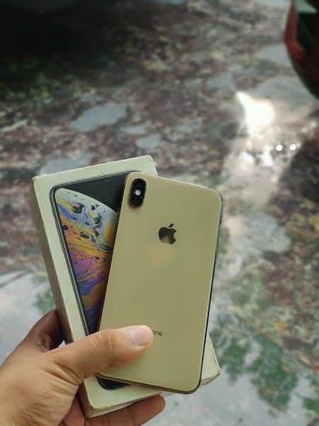 Apple iPhone XS MAX 64gb PTA Approved With Box 4