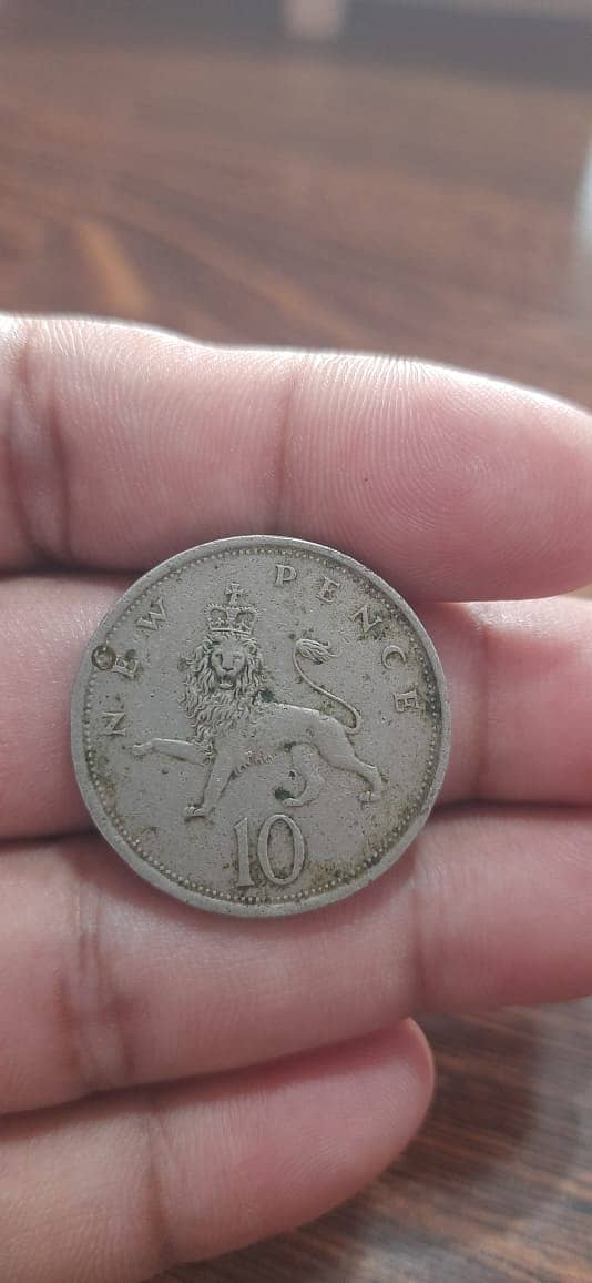 Antique coin/ British coin/ 1975 Queen Elizabeth coin/ coin for sale 3