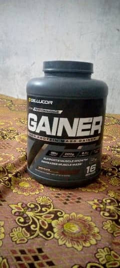 made in U. S. A MASS GAINER PROTEIN CHOCOLATE FLAVORED