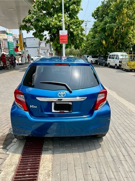 Toyota Vitz 2015 4