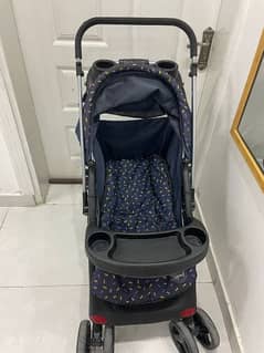 Zubaiba's pram 0