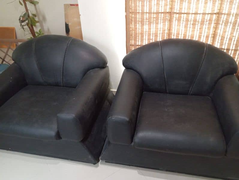 Single seater Leather Sofa set 0