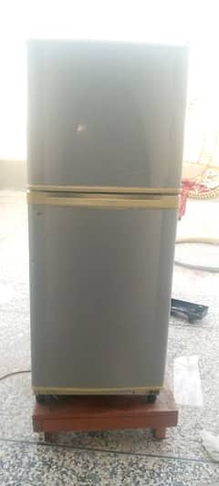 5 ft dawlance fridge for sale 0