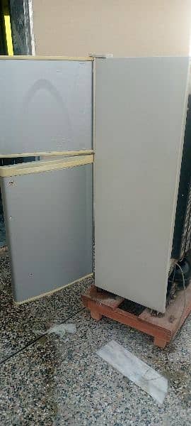 5 ft dawlance fridge for sale 4