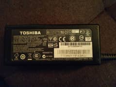 Toshiba laptop adopter