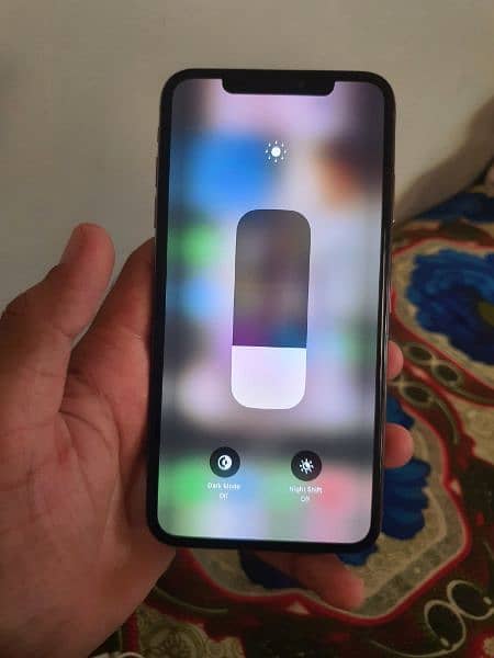 IPhone xs max (64 Gb Non PTA ) 5