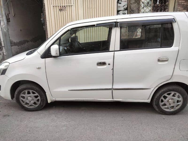 Suzuki Wagon R 2019 1