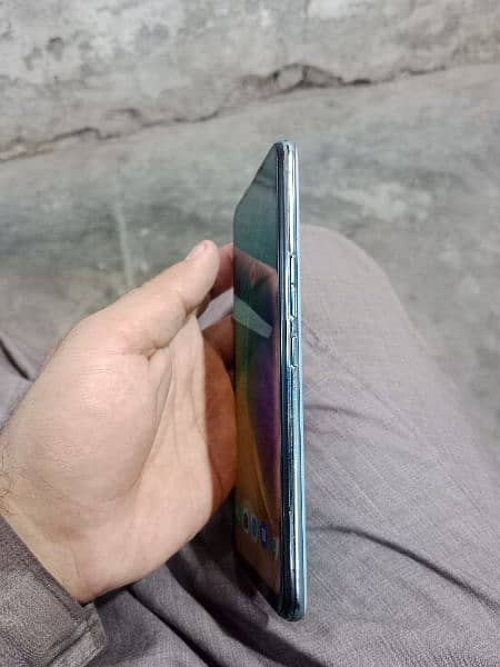 Tecno Camon 15 pro 6/128 gb 3