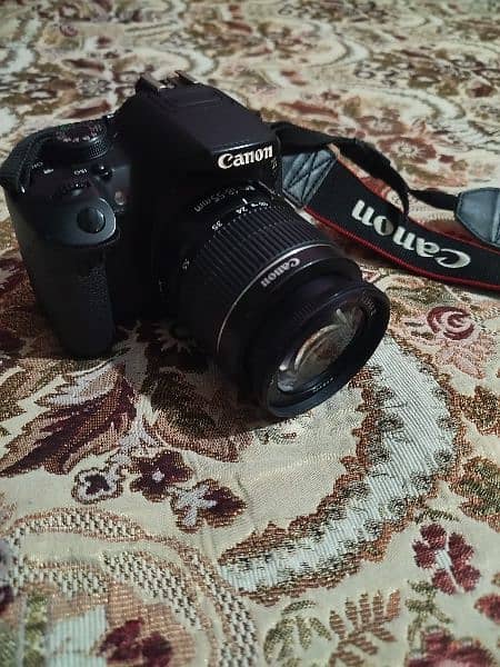 canon 700D camera . used but fresh condition. 2