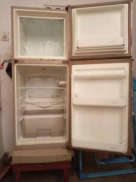 Dawlance Fridge 03052316588 3