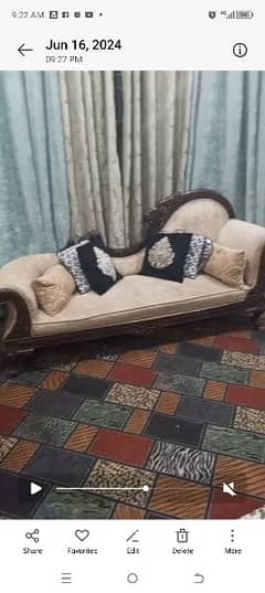 orignl condition couch only 2 year used