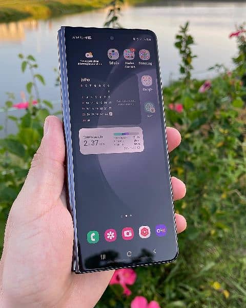 Samsung Galaxy Z Fold5 SM-F946B - 256GB 1