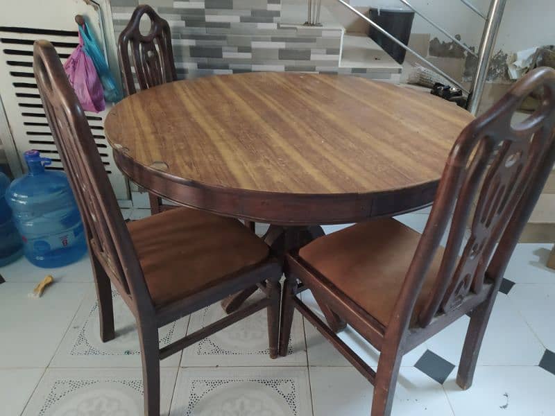 wooden dining table 0