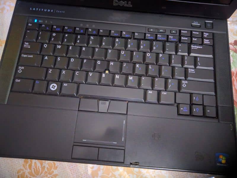 laptop for sale in used condition 3