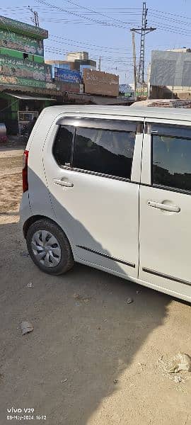 Suzuki Wagon R 2018 1