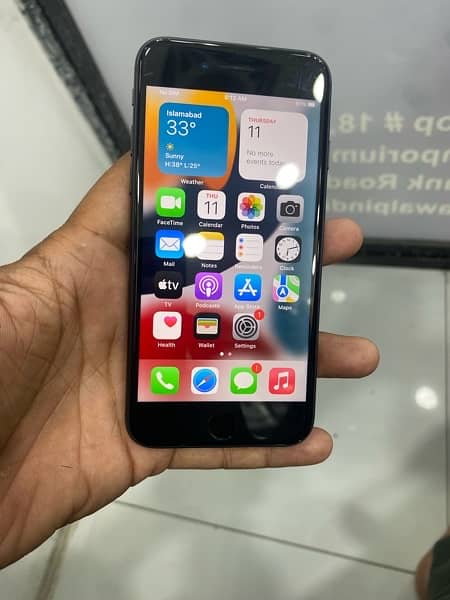 iPhone 7 32GB Non-PTA Factory Unlocked 0