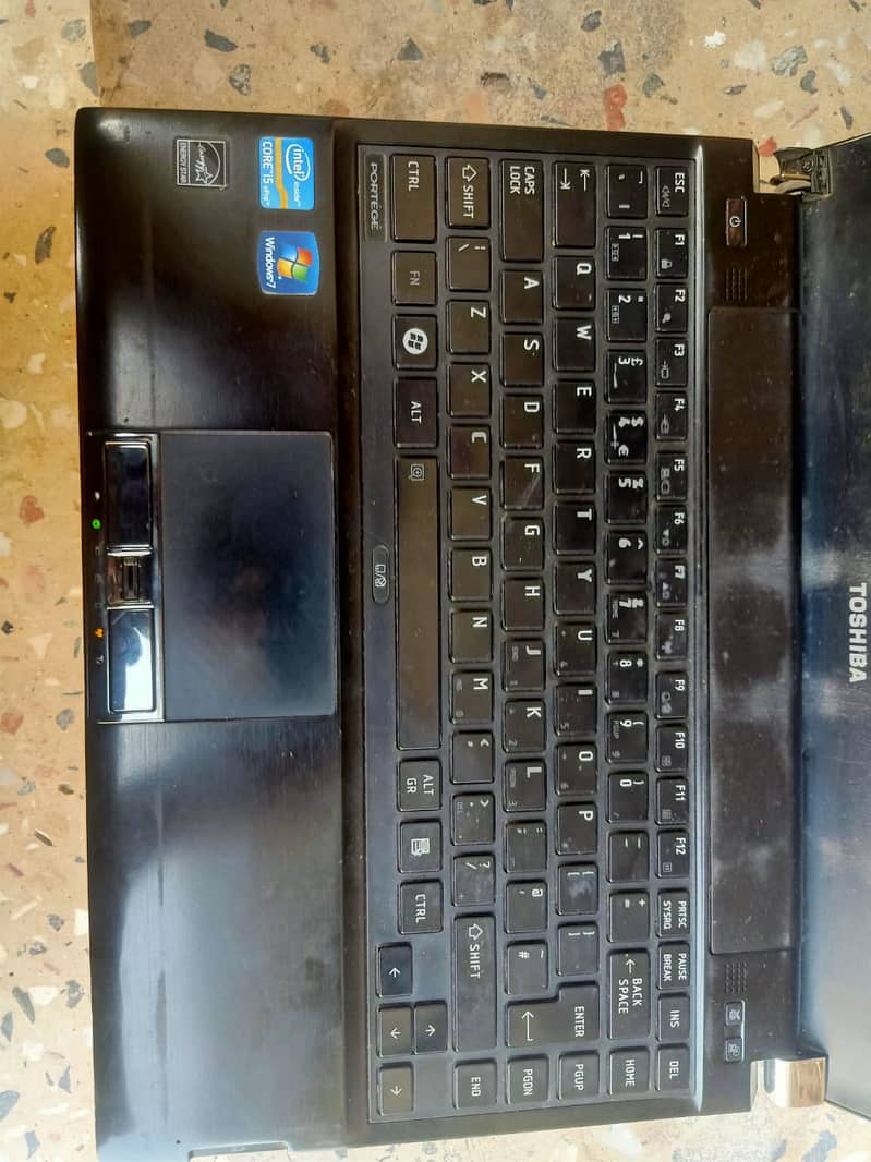 Toshiba Portege R830 Laptop For Sale 9