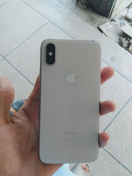 iPhone xs 64 non PTA 6