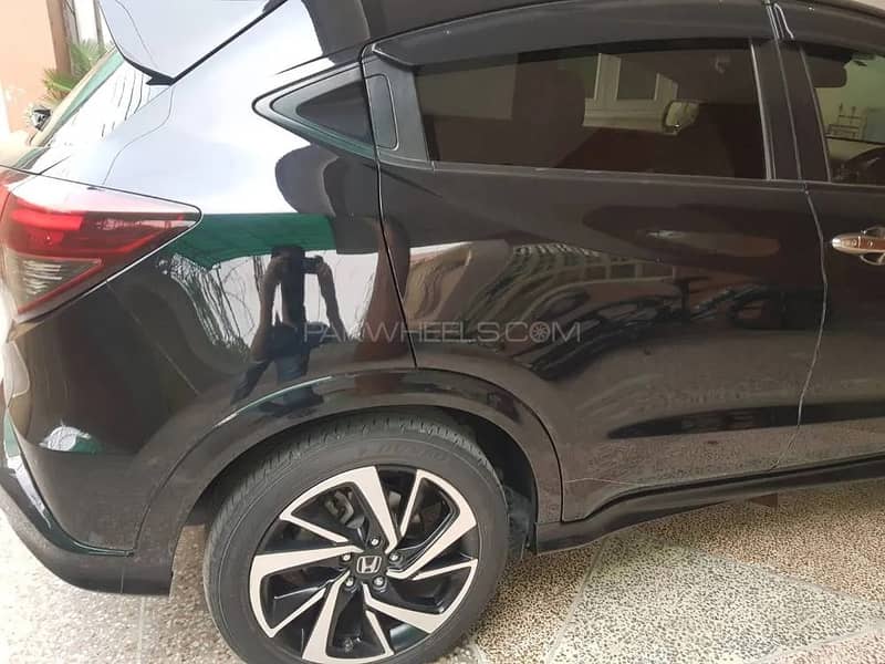 Honda Vezel Hybrid RS Honda Sensing 2019 2