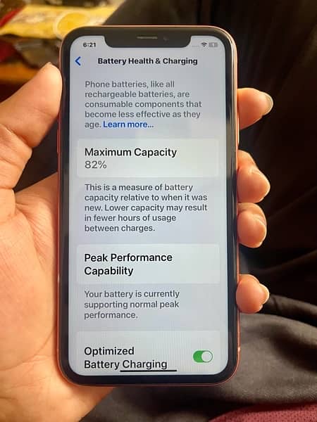 iPhone XR 64GB Non-PTA 82% battery health 3