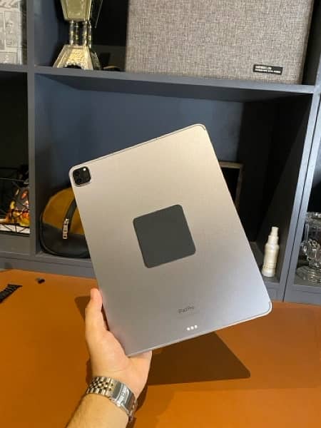 Apple iPad Pro M2 6th generation 128Gb 1