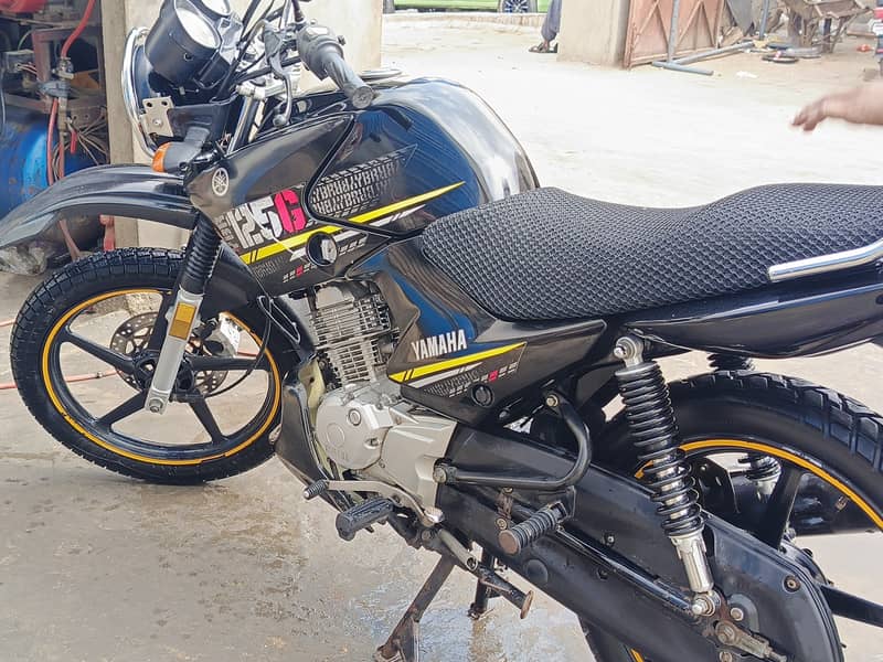 Yamaha YBR 125G 2020 8