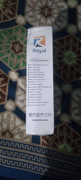 Royal R100 IPTV-HD BOX - WiFi multimedia - 3D - Full HDLow Stock 1