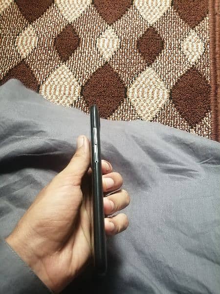 Realme c21y 4+64 without box 2