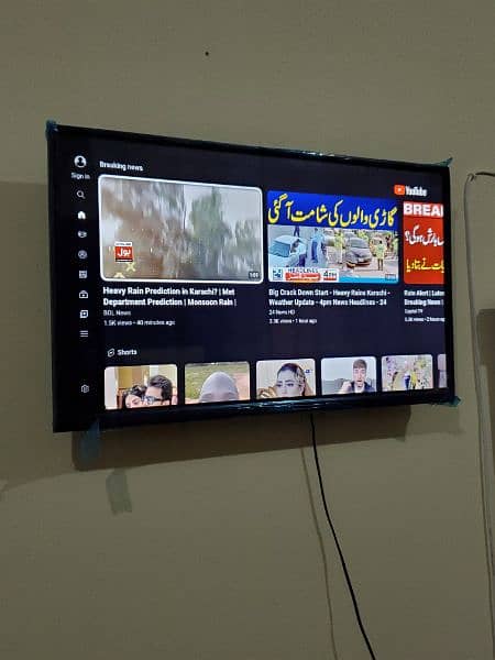 Samsung 32" Smart Android LED 9